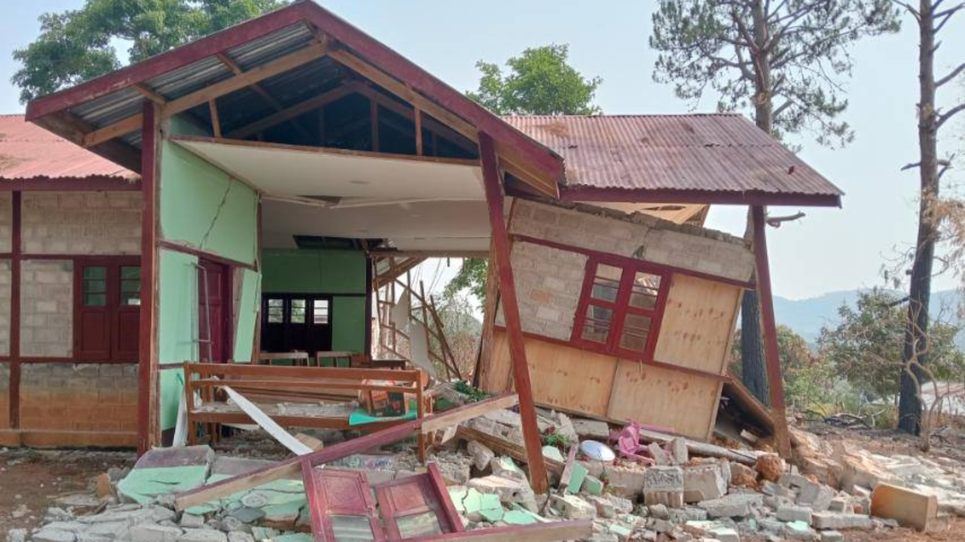 Destrocos Do Terremoto Em Mianmar 1743798726645 1743826213609
